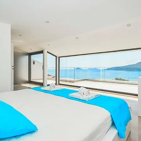Resital Hotel *