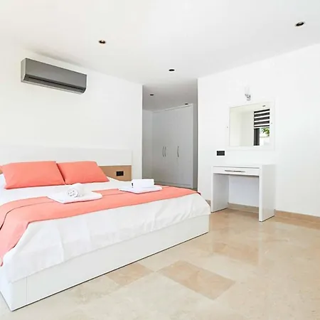 Resital Hotel *